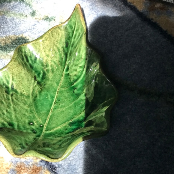 Hawaiian Potters Guild Handmade Hibiscus Leaf - Picture 5 of 6